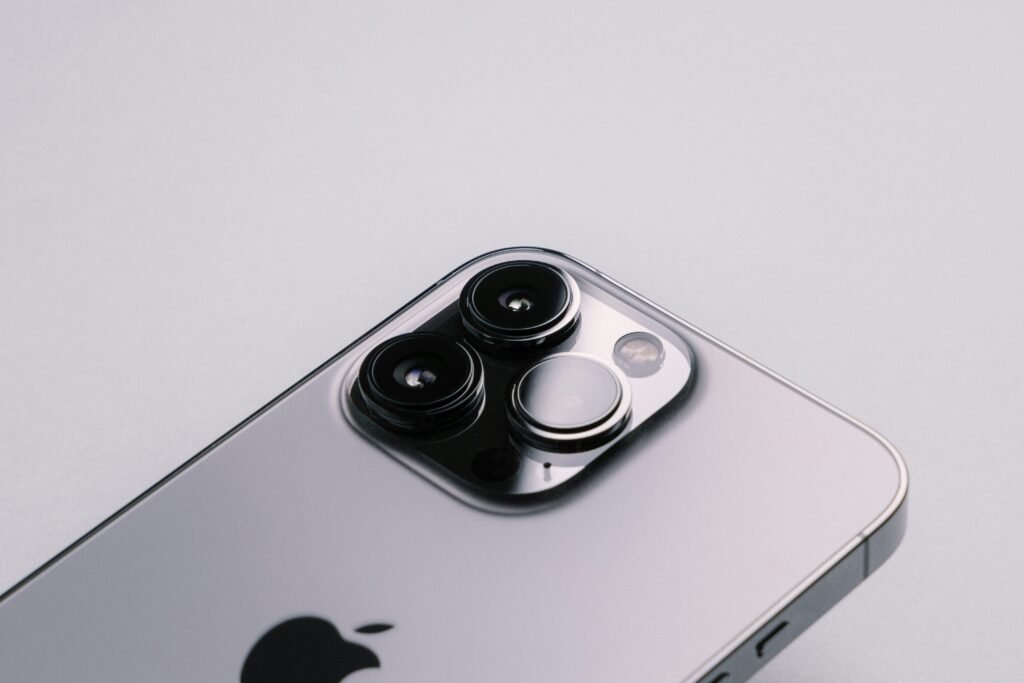 Visual Intelligence Apple scanning an object with iPhone camera for instant AI recognition