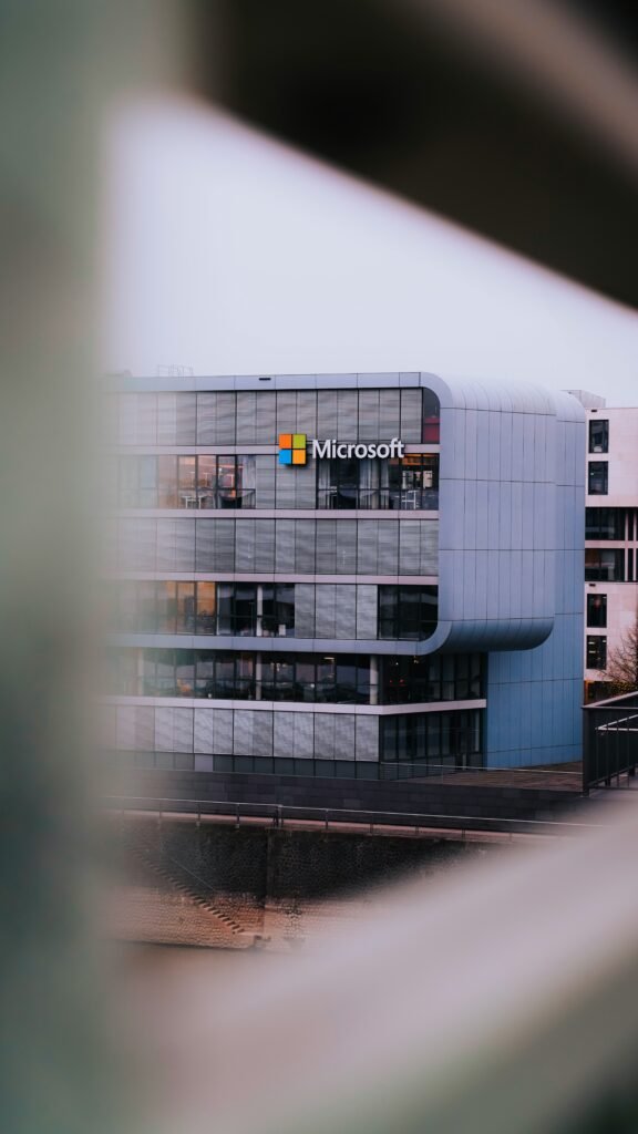 Microsoft 365 E7 suite pricing and enterprise implementation timeline